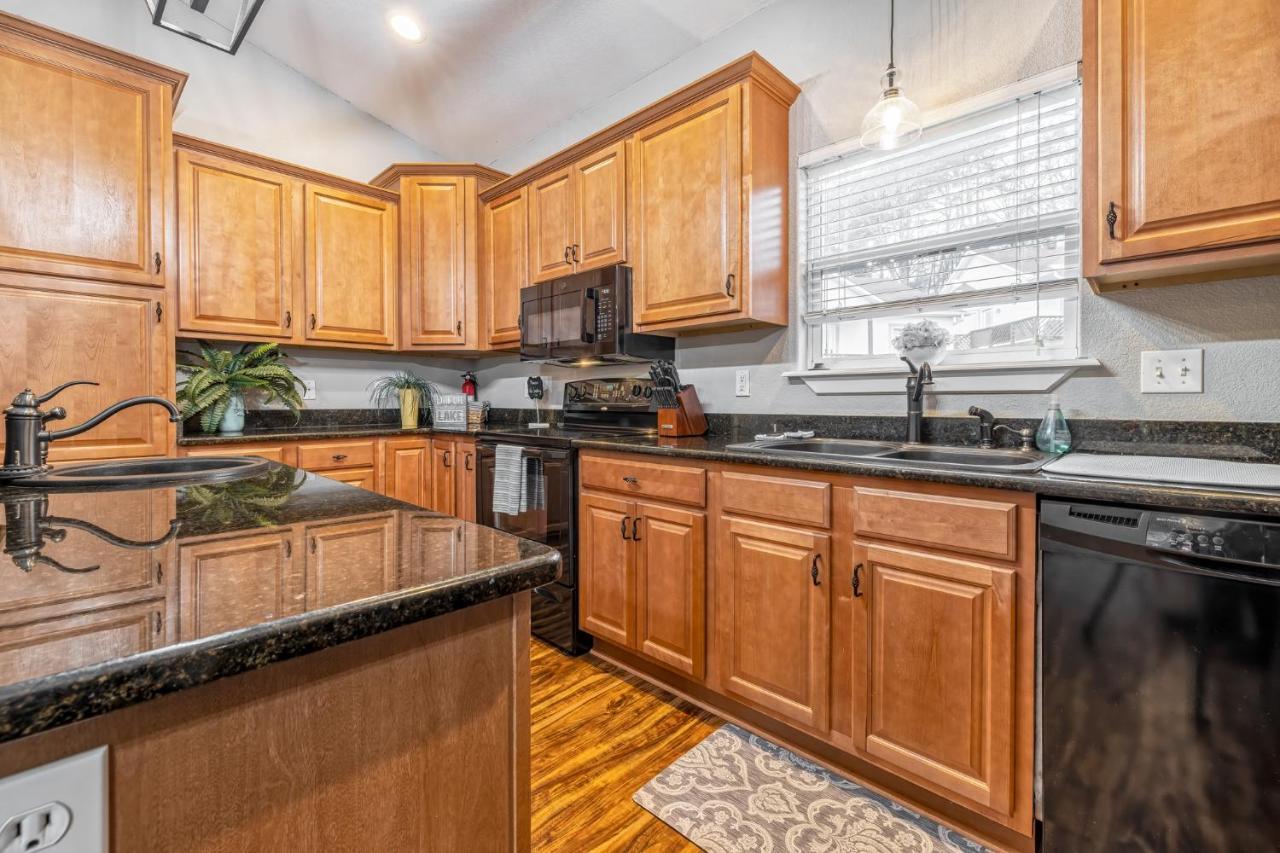Lakefront 7 Min To Oaklawn & 10 Min To Downtown Str License #A22-0004 Hot Springs Bagian luar foto
